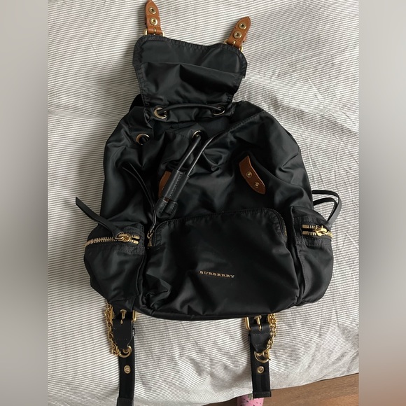 Burberry Rucksack Backpack Nylon with Leather Medium Poshmark Authenticated - Picture 3 of 6